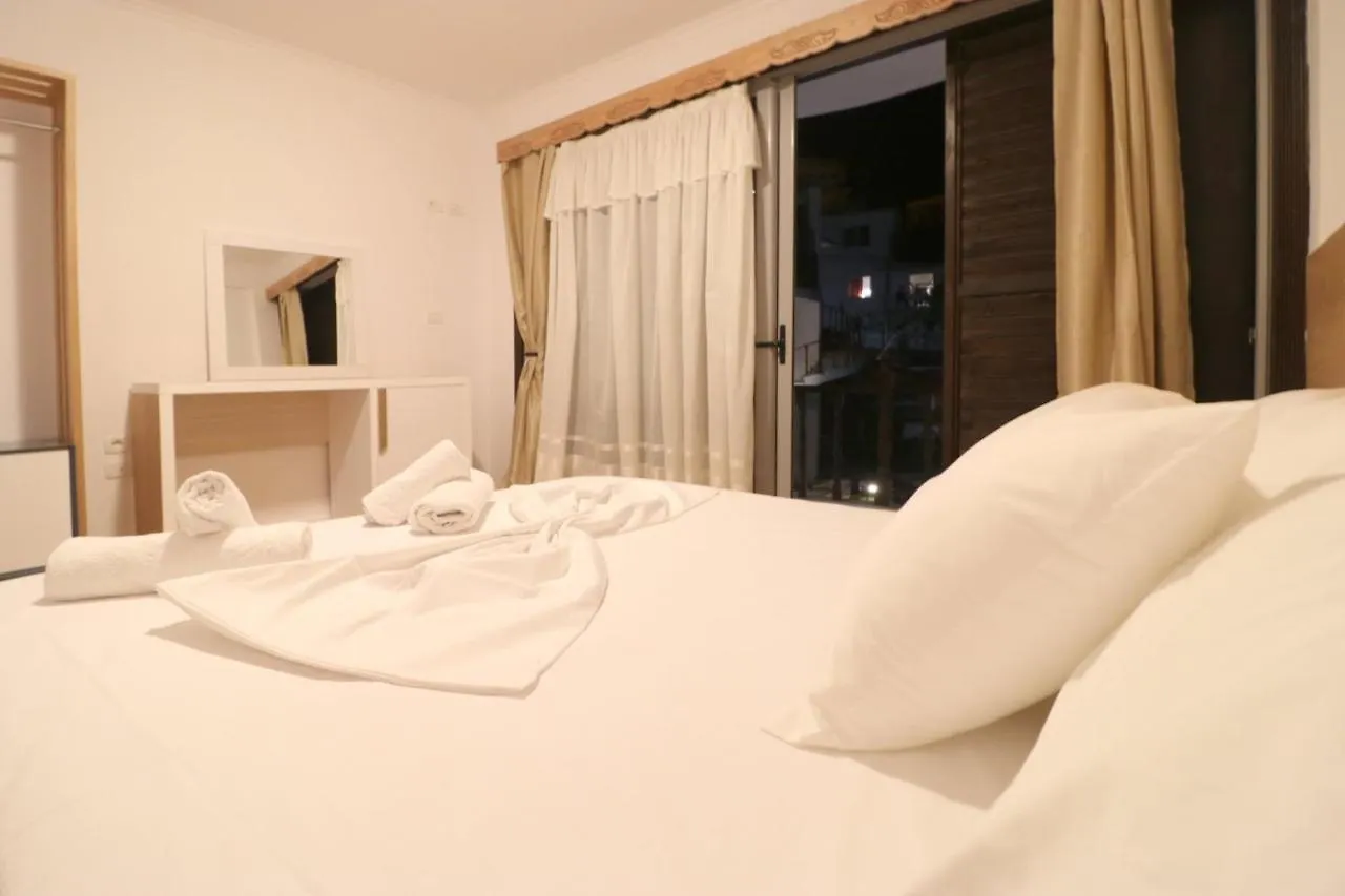 Hotel Vila Mateus Himare