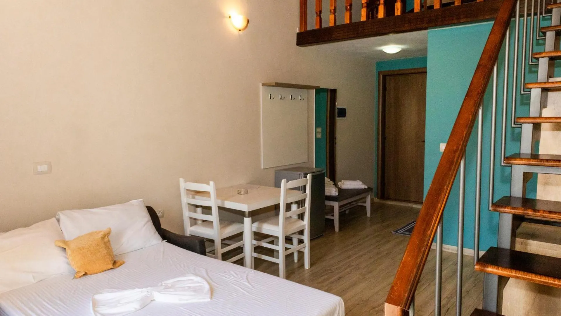**** Hotell Vila Mateus Himare Albanien