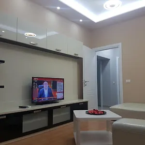 city-center-apartment.hotels-in-tirana.com/